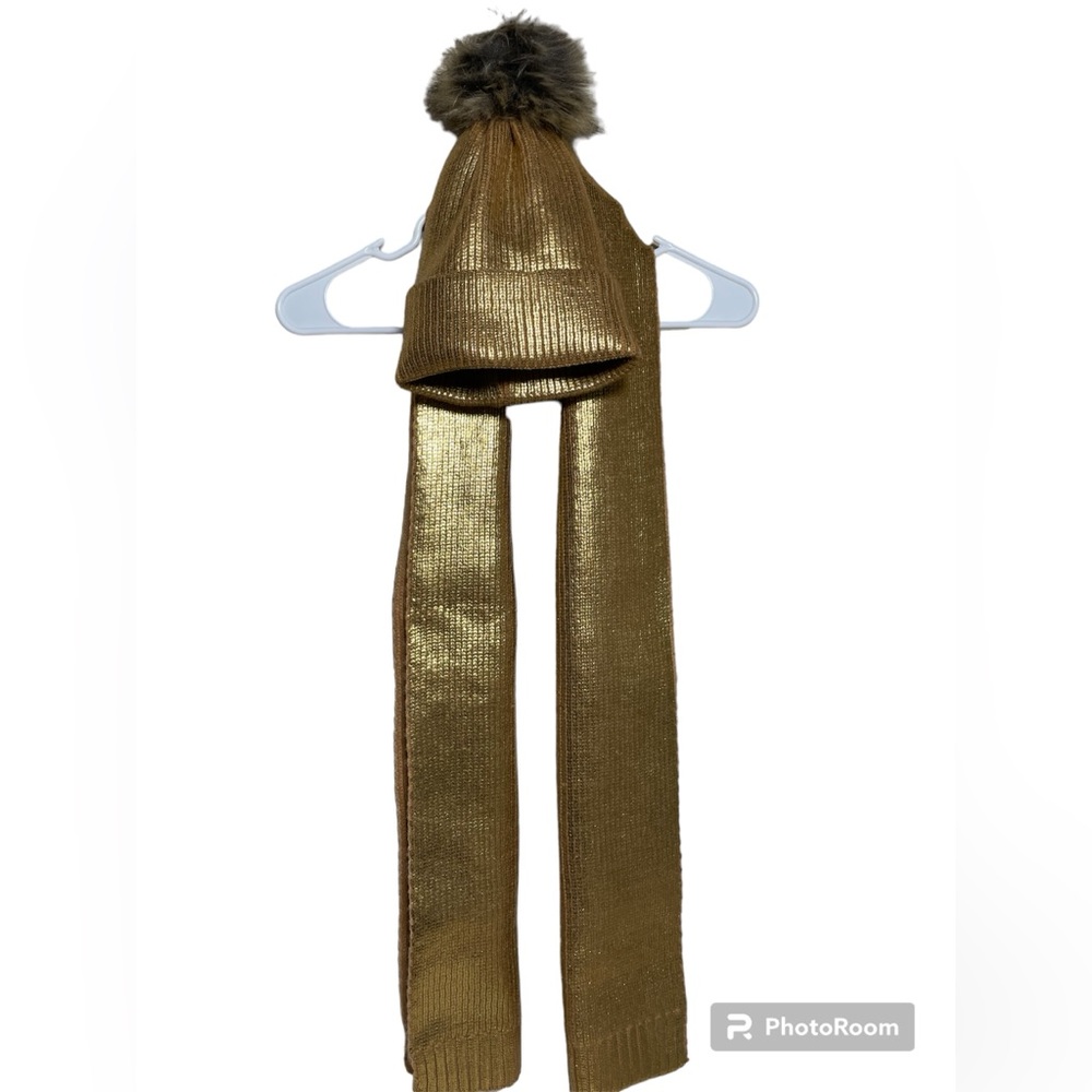 Metallic Gold Scarf & Beanie with Furball